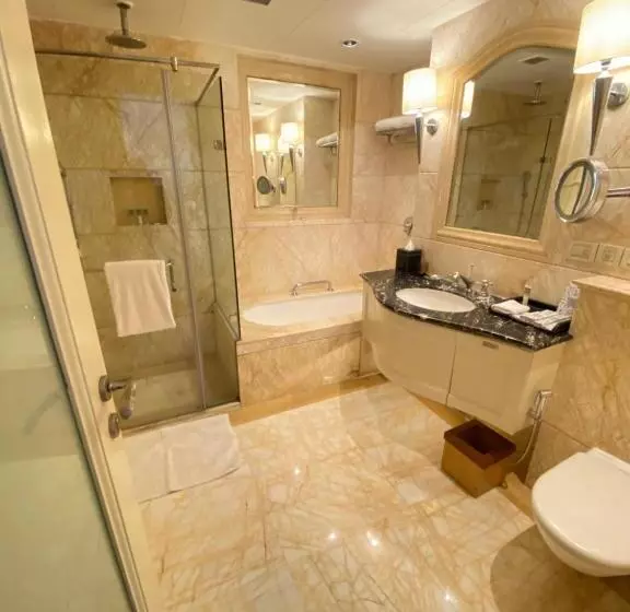 Fotos del hotel The Claridges New Delhi:  9