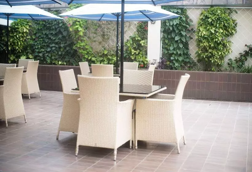 Fotos del hotel Nairobi Safari Club:  5