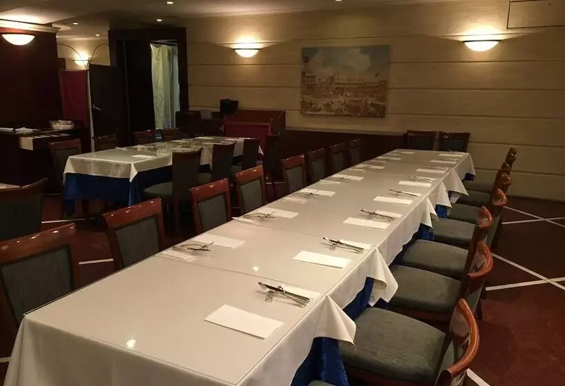 Fotos del hotel Camelot Japan:  4