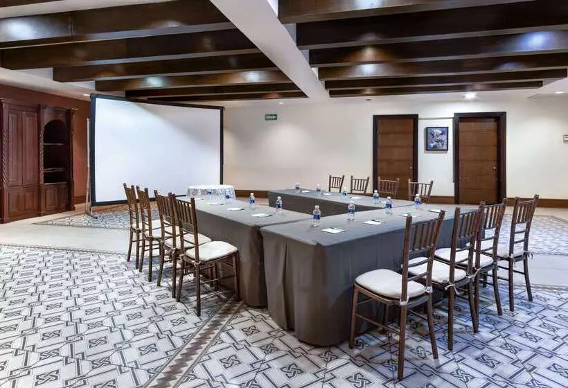 Fotos del hotel Quality Inn & Suites Saltillo Eurotel:  16