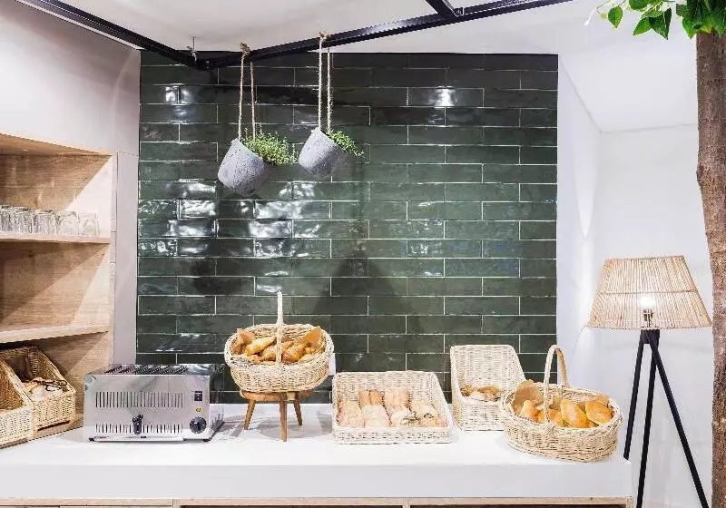 Fotos del hotel Ibis Styles Lisboa Centro Marquês De Pombal:  5