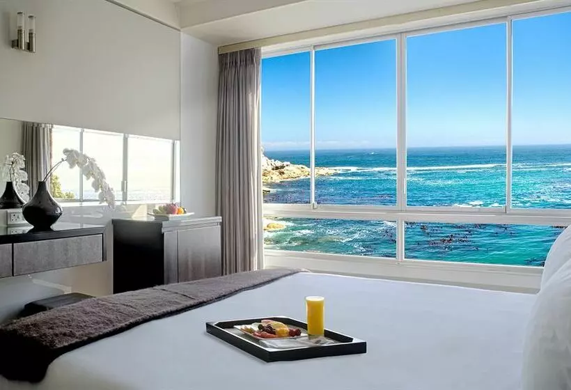 Fotos del hotel Ambassador Hotel:  18