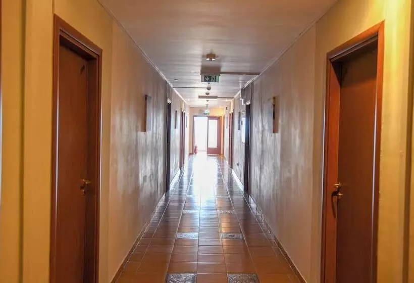 Fotos del hotel Hotel Modern:  12