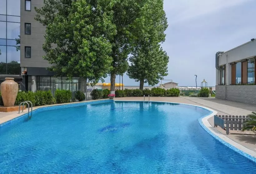 Fotos del hotel Hotel Modern:  2