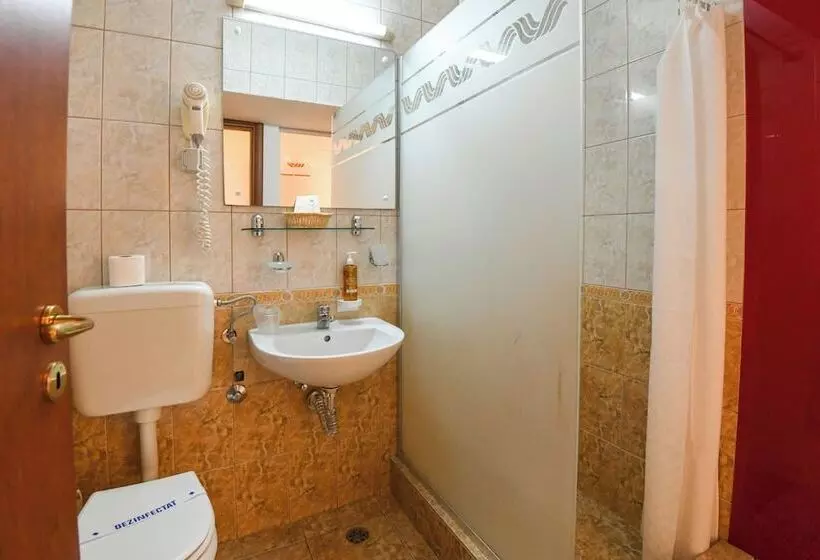 Fotos del hotel Hotel Modern:  25