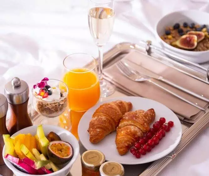 Fotos del hotel Grand  Bucharest:  8