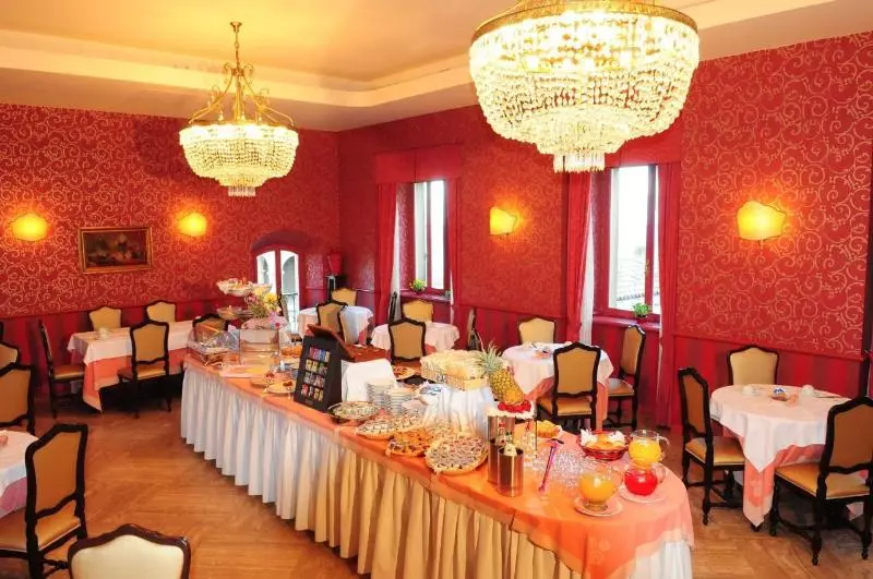 Fotos del hotel Titano:  15