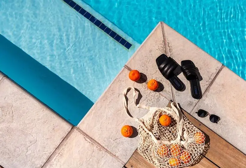 Fotos del hotel Winchester Mansions:  2