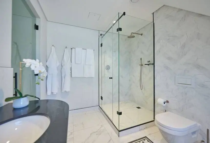 Fotos del hotel Winchester Mansions:  14