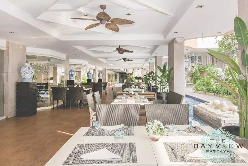 Fotos del hotel The Bayview  Pattaya:  16