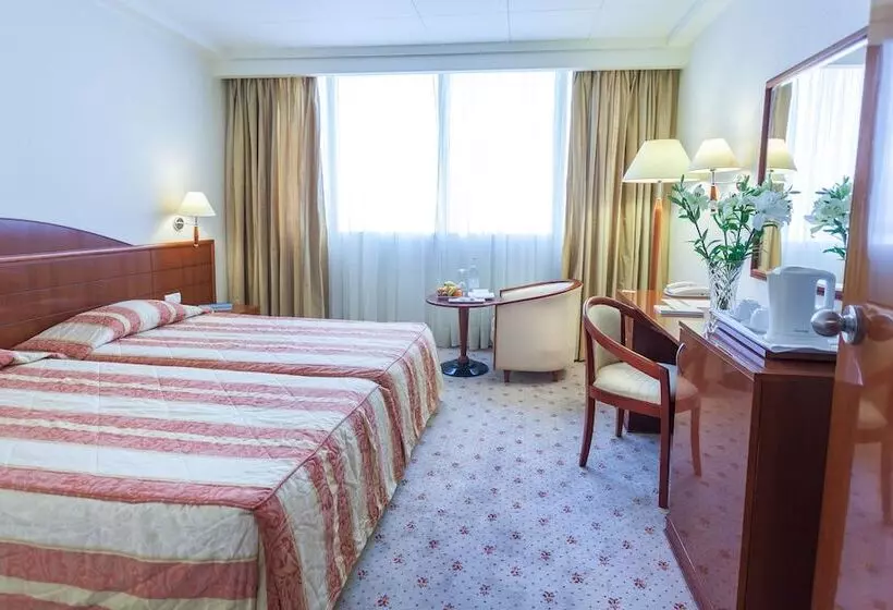 Fotos del hotel El Mouradi  Africa Tunis:  13