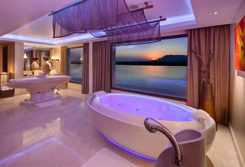 Fotos del hotel Hilton Luxor Resort & Spa:  8