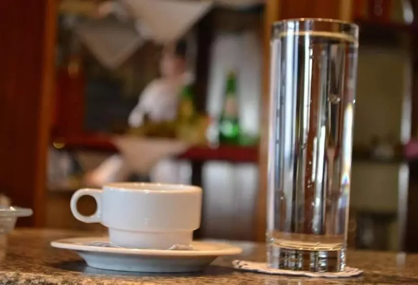 Fotos del hotel Kaoud Sporting:  4