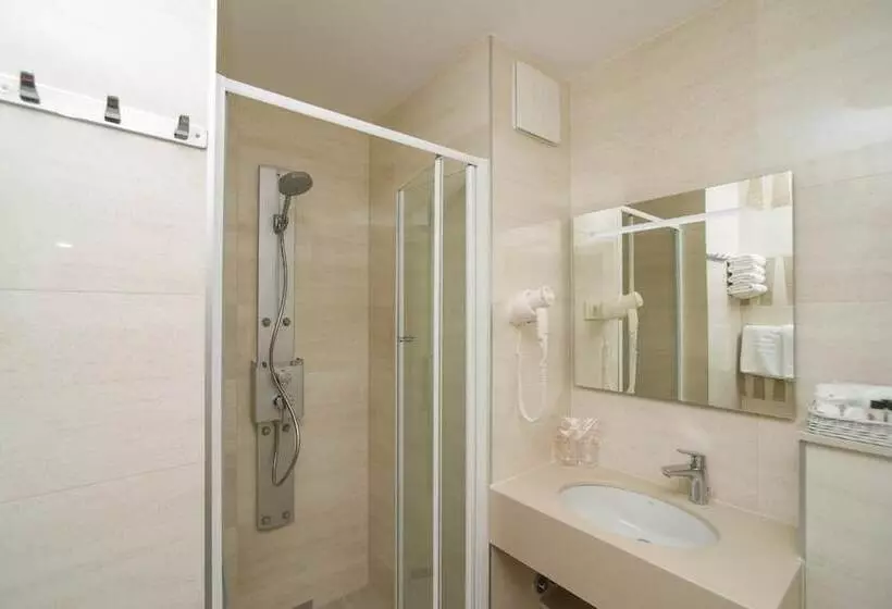 Fotos del hotel Biokovo:  17