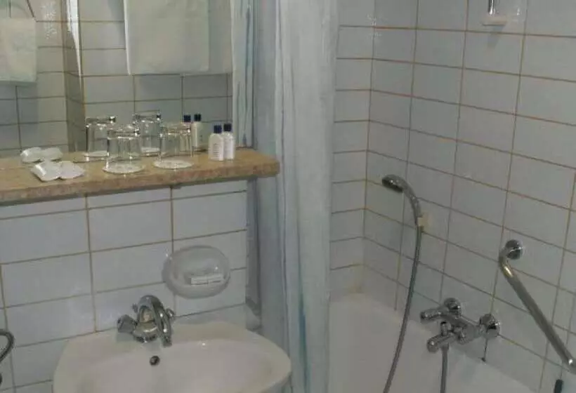 Fotos del hotel Laguna Zagreb:  16