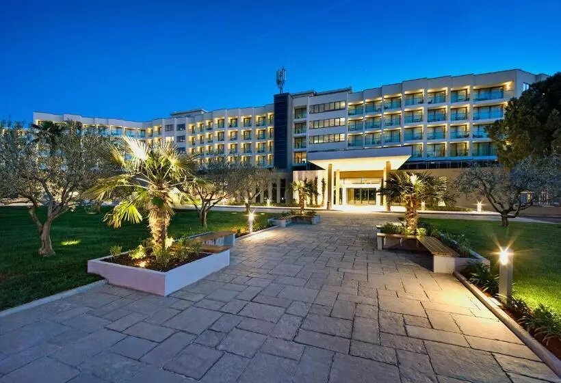 Materada Plava Laguna