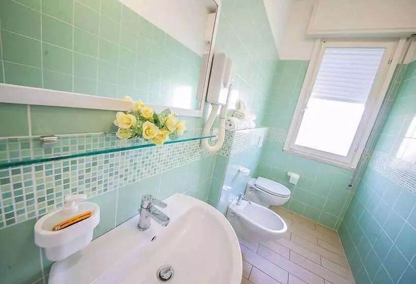 Fotos del hotel Santa Martina:  11