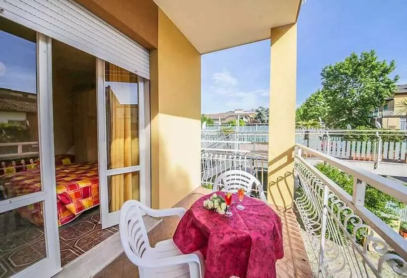 Fotos del hotel Santa Martina:  10