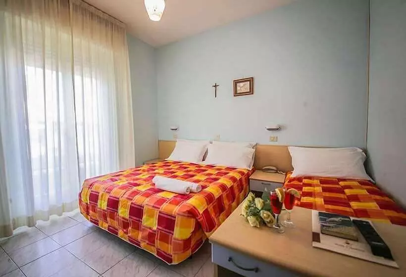 Fotos del hotel Santa Martina:  14