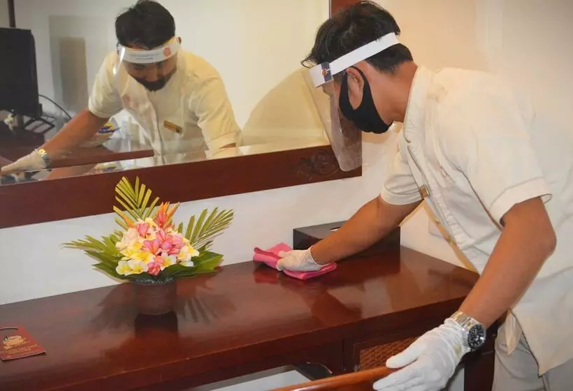 Fotos del hotel Grand Balisani Suites:  10