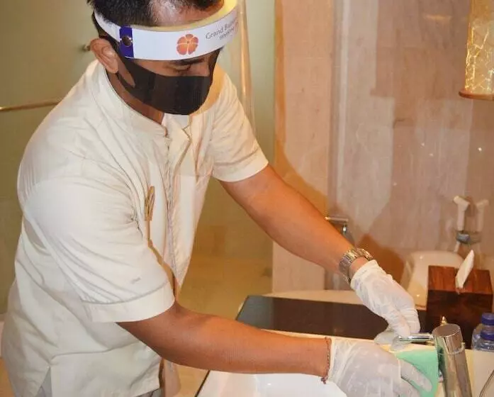 Fotos del hotel Grand Balisani Suites:  3