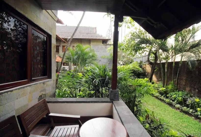 Fotos del hotel Grand Balisani Suites:  2