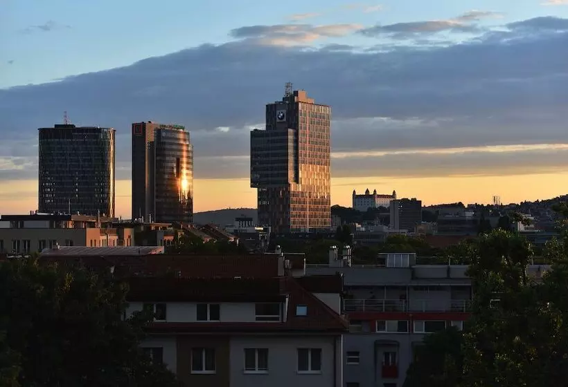 Fotos del hotel Apollo  Bratislava:  6