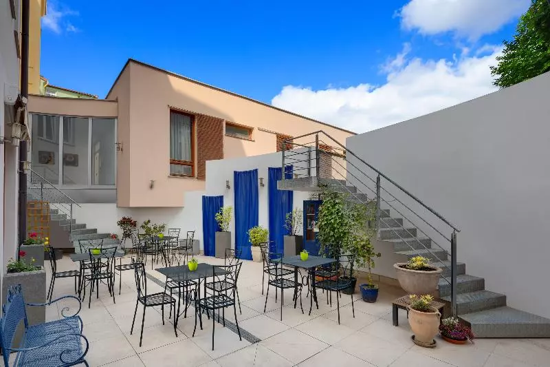 Fotos del hotel Carol:  6