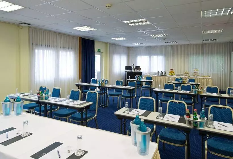 Fotos del hotel Achat Hotel Dresden Elbufer:  11