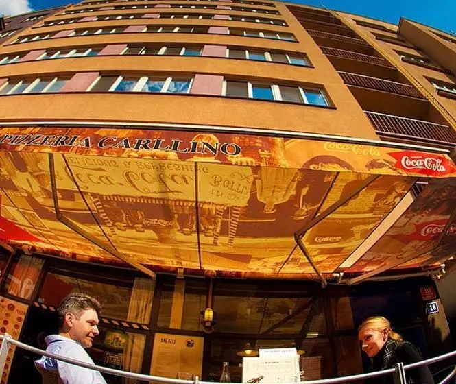 Fotos del hotel Charles Central:  16