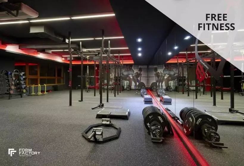 Fotos del hotel Charles Central:  6