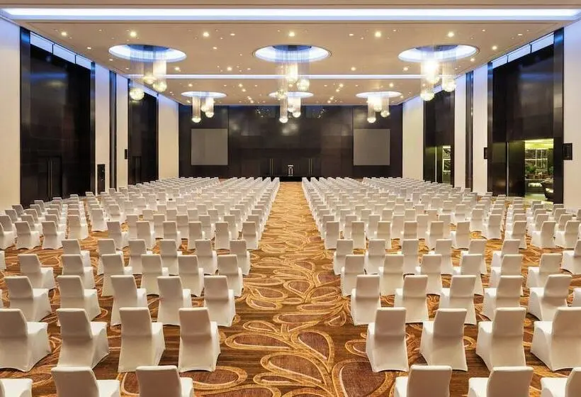 Fotos del hotel Le Méridien Dubai  & Conference Centre:  81
