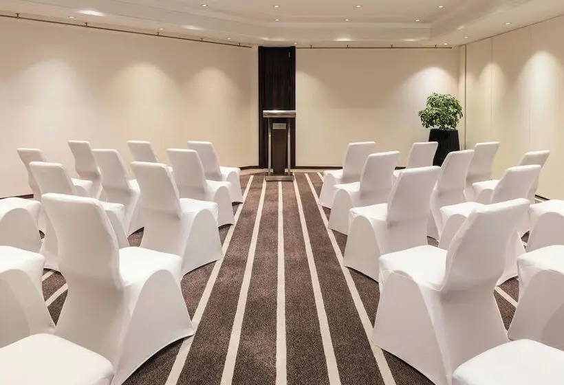 Fotos del hotel Le Méridien Dubai  & Conference Centre:  95