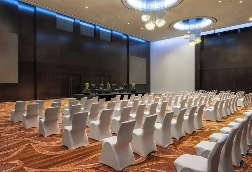 Fotos del hotel Le Méridien Dubai  & Conference Centre:  101