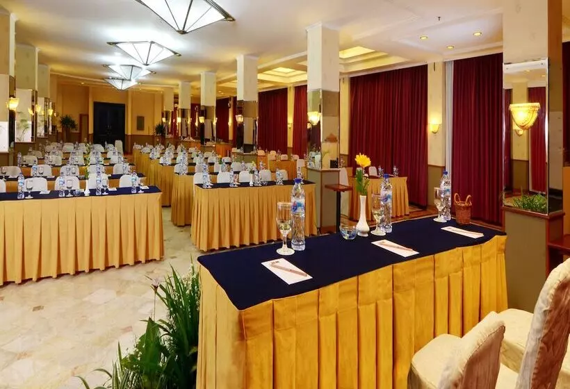 Fotos del hotel The Jayakarta Suites Bandung:  15