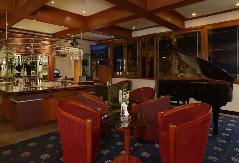 Fotos del hotel The Jayakarta Suites Bandung:  13