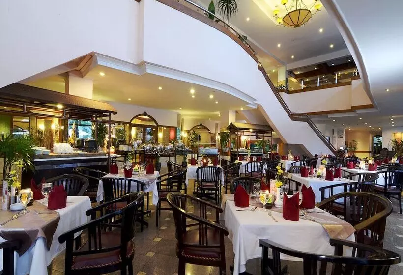 Fotos del hotel The Jayakarta Suites Bandung:  6