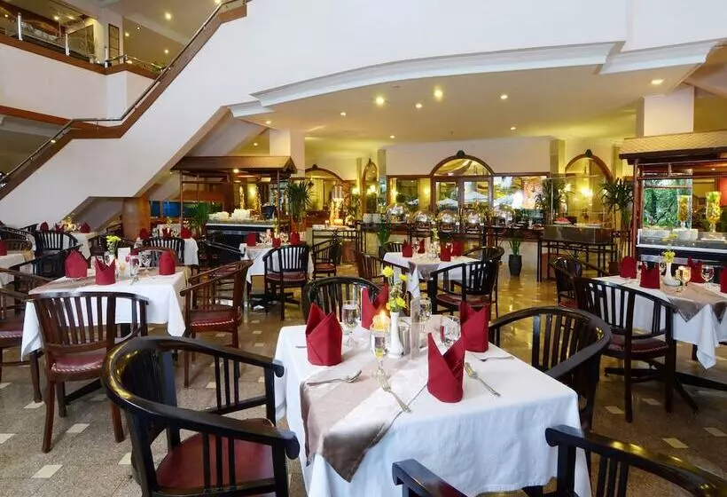 Fotos del hotel The Jayakarta Suites Bandung:  9