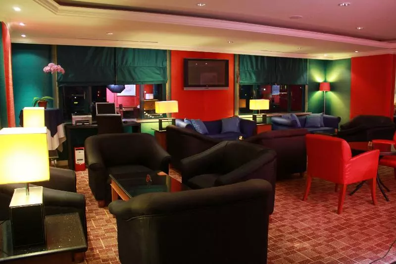 Fotos del hotel Aryaduta Makassar:  3