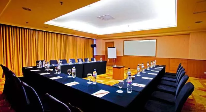 Fotos del hotel Aryaduta Makassar:  7