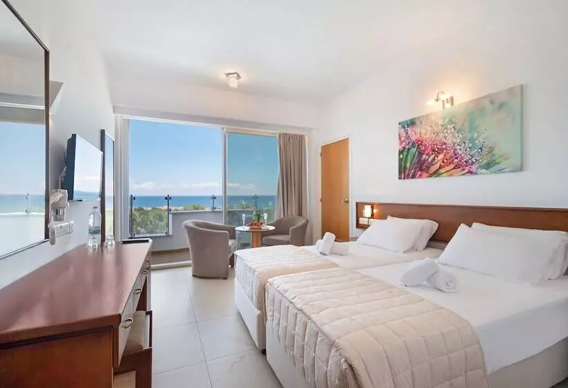 Fotos del hotel Avlida:  25