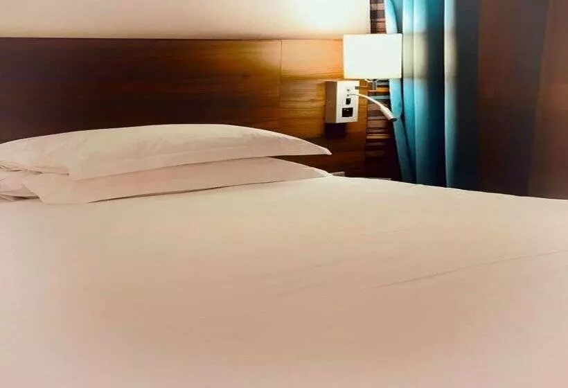 Fotos del hotel Holiday Inn Paris Montmartre, An Ihg:  16