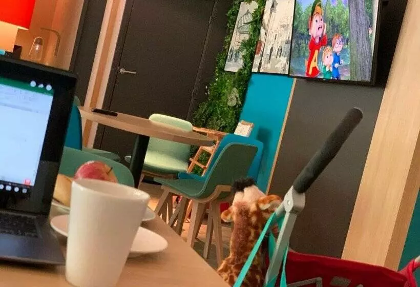 Fotos del hotel Holiday Inn Paris Montmartre, An Ihg:  9