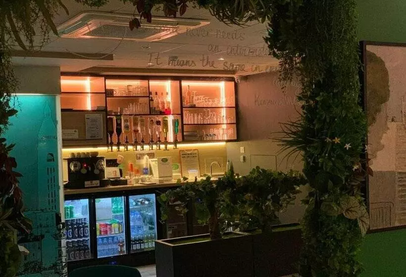 Fotos del hotel Holiday Inn Paris Montmartre, An Ihg:  3