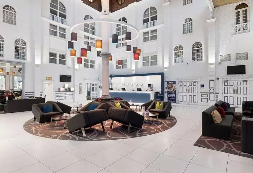 Fotos del hotel Park Inn By Radisson Cardiff City Centre:  2