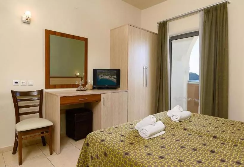 Fotos del hotel Alianthos Beach:  9