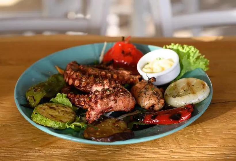 Fotos del hotel Alianthos Beach:  24