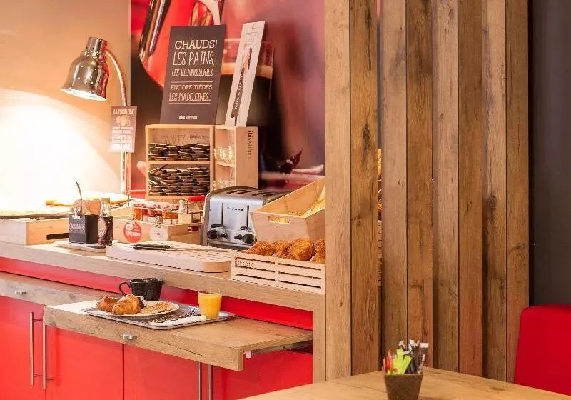 Fotos del hotel Ibis Paris Vaugirard Porte De Versailles:  5