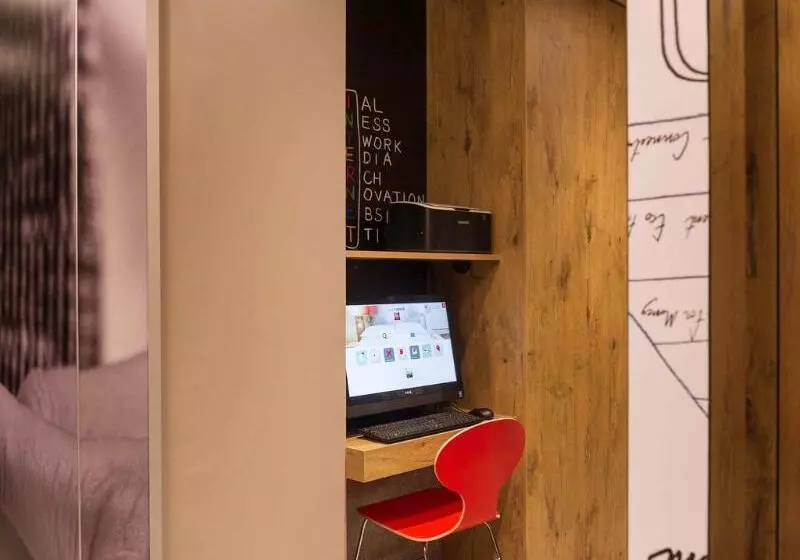 Fotos del hotel Ibis Paris Vaugirard Porte De Versailles:  20