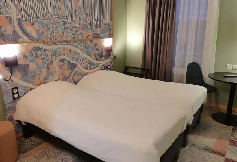 Fotos del hotel Ibis Styles Lyon Croix Rousse:  11